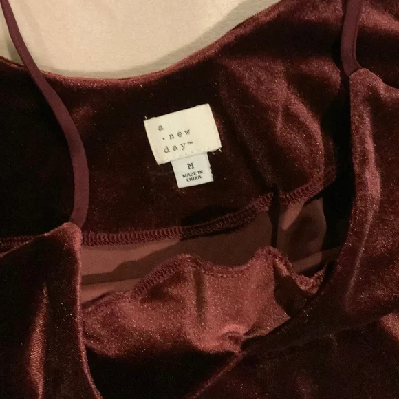 A New Day Maroon Velvet Cami Adjustable Straps Sz M Women’s - Picture 5 of 6